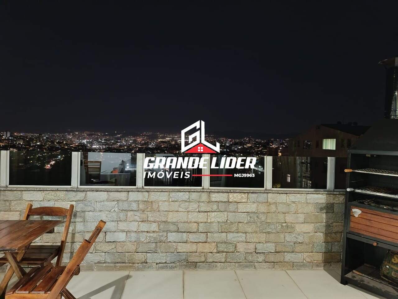 Cobertura à venda no Santa Cruz Industrial: 