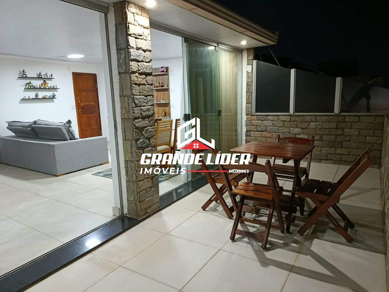 Cobertura à venda no Santa Cruz Industrial: 