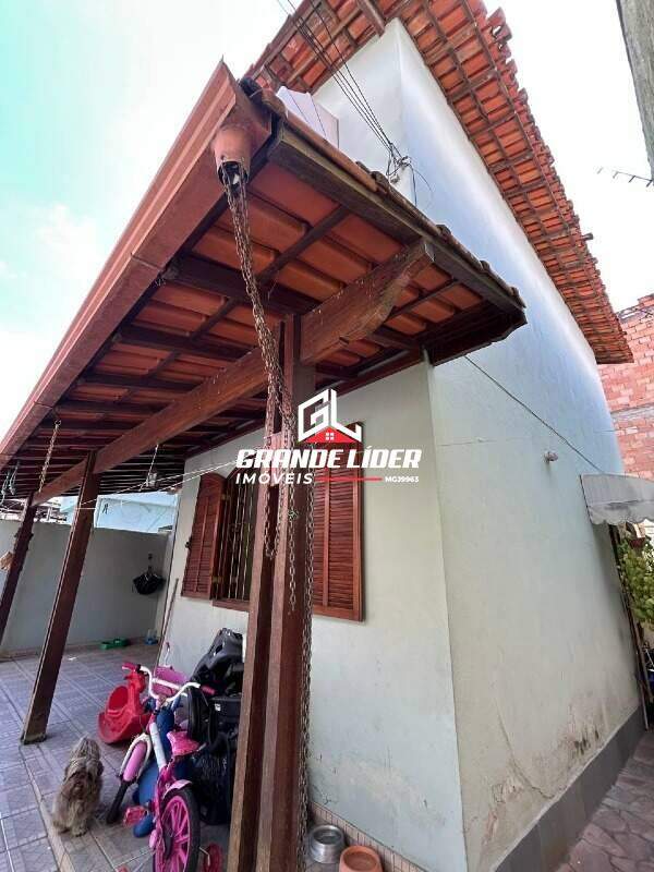 Casa à venda no Céu Azul: 