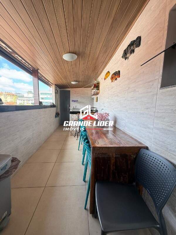 Área privativa à venda no Glória: 