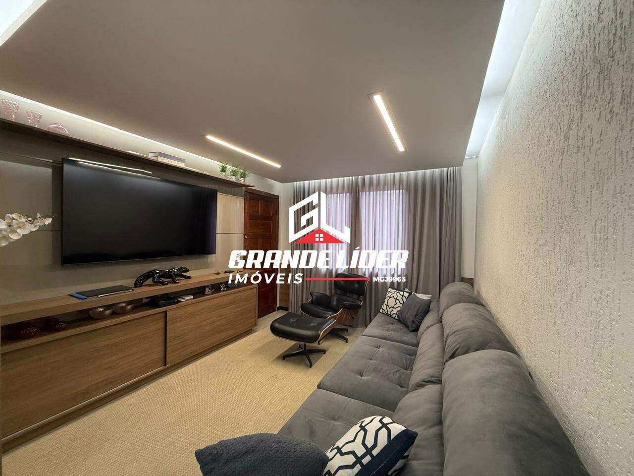 Área privativa à venda no Glória: 