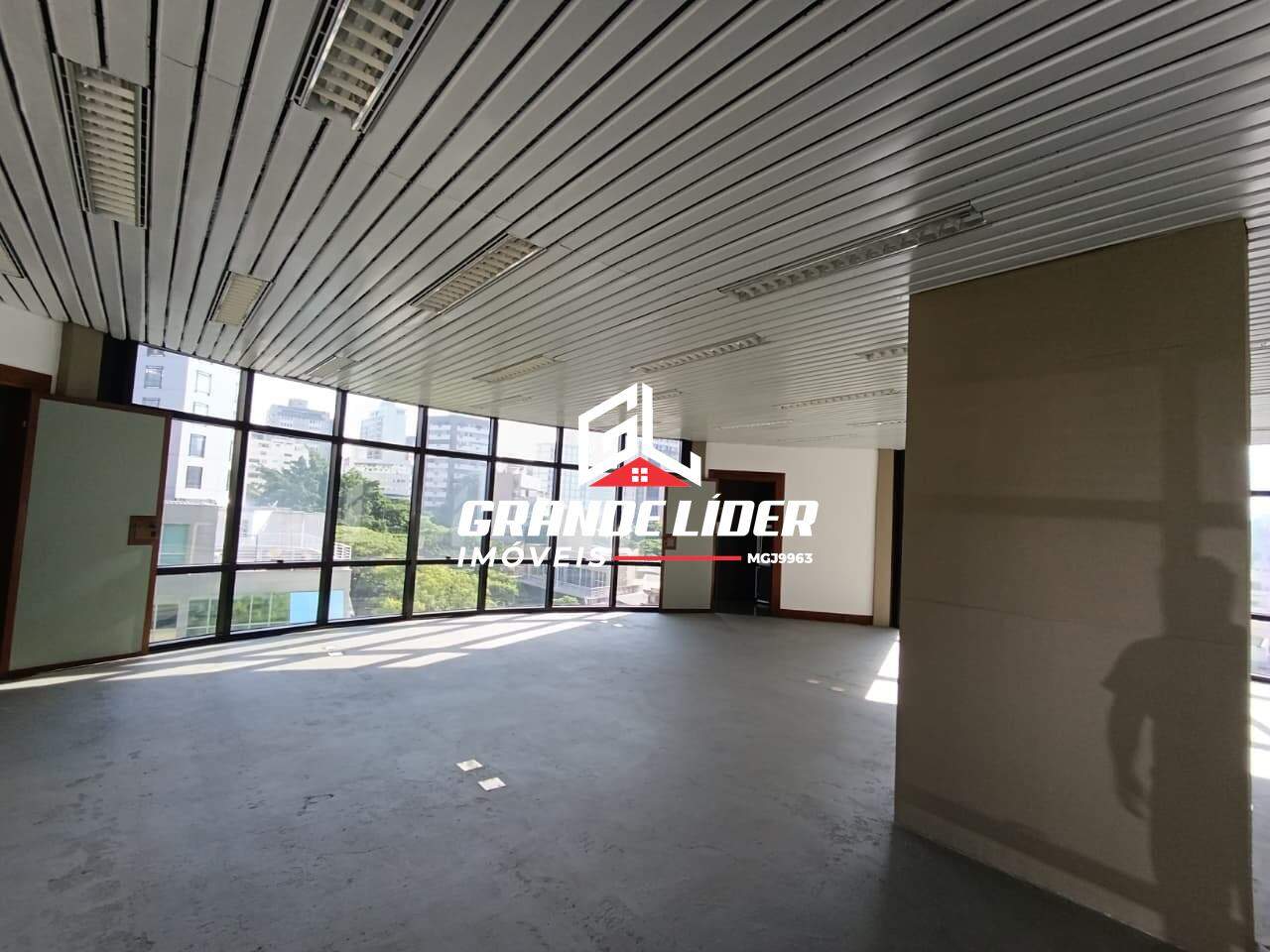 Andar corrido para aluguel no Savassi: 