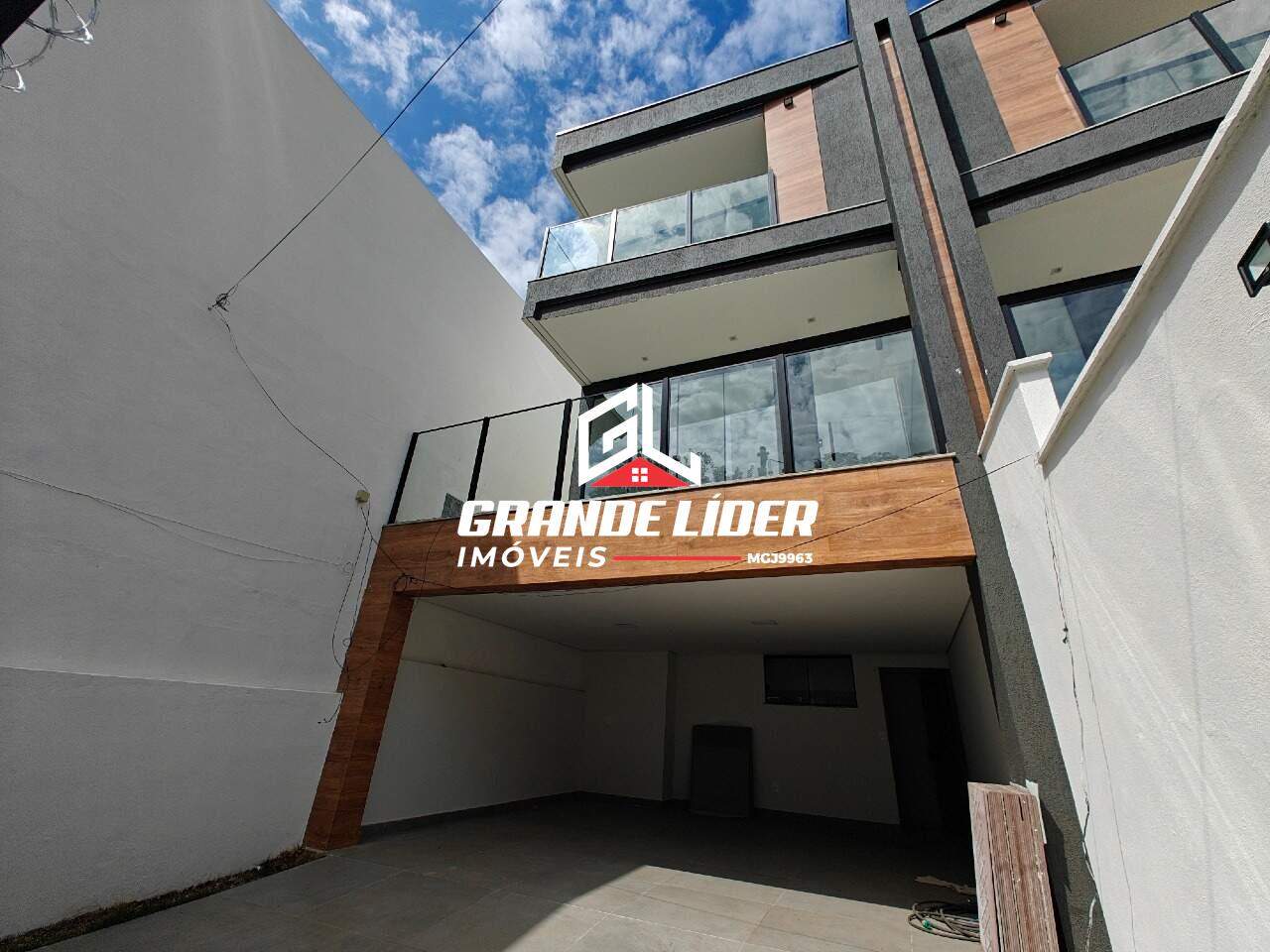 Casa Geminada à venda no Planalto: 