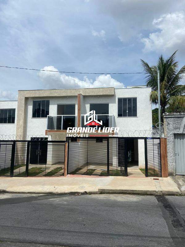 Casa Geminada à venda no Letícia: 
