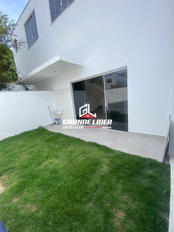 Casa Geminada à venda no Letícia: 