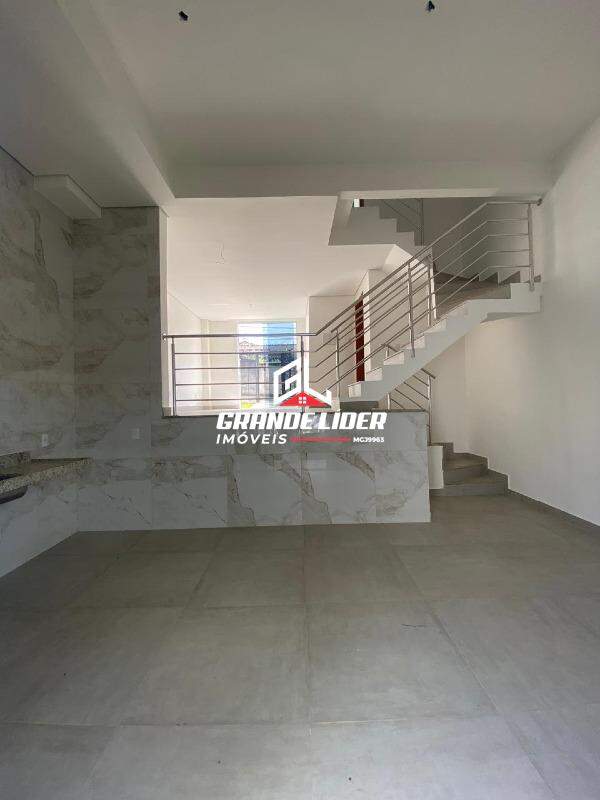 Casa Geminada à venda no Letícia: 