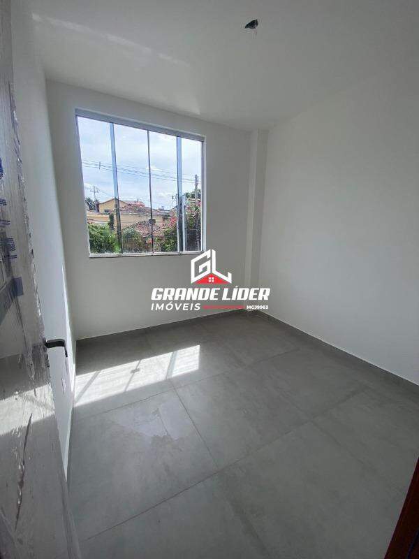 Casa Geminada à venda no Letícia: 