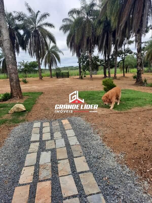 Casa em Condomínio à venda no Universitário: 