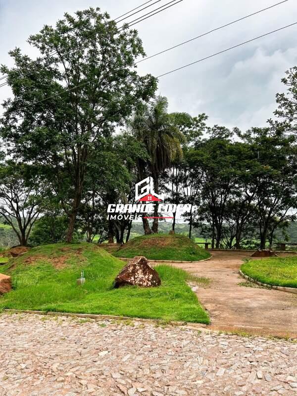 Casa em Condomínio à venda no Universitário: 