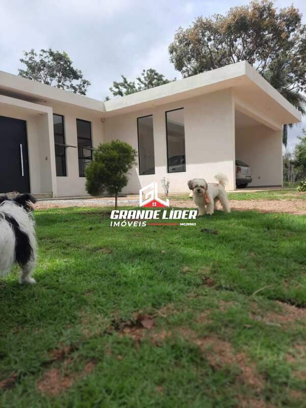 Casa em Condomínio à venda no Universitário: 