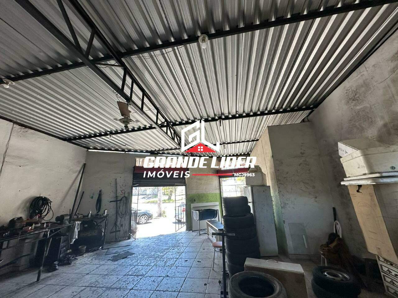 Loja à venda no Perobas 2 : 