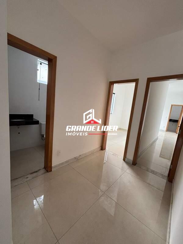 Casa Geminada à venda no Vale das Orquídeas: 