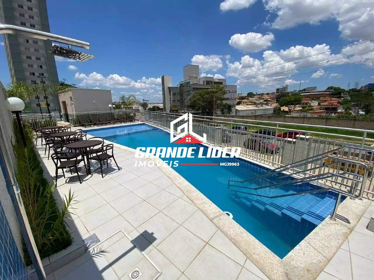 Apartamento à venda no Jardim Riacho das Pedras: 
