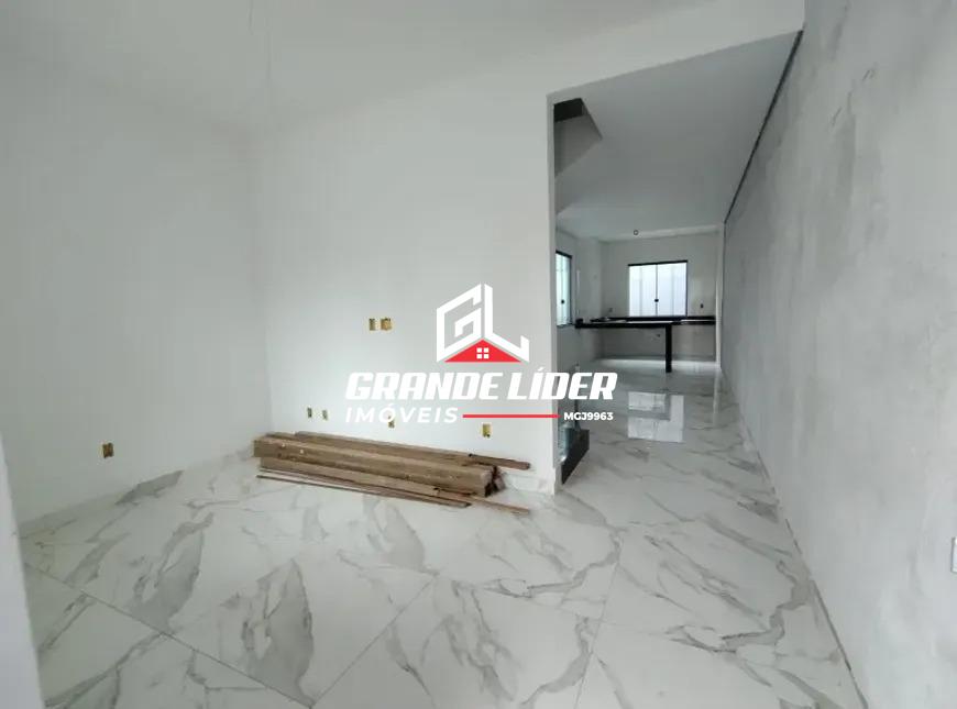 Casa Geminada à venda no Icaivera: 