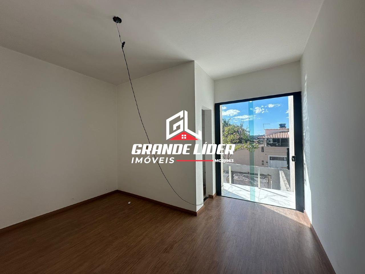 Casa Geminada à venda no Icaivera: 