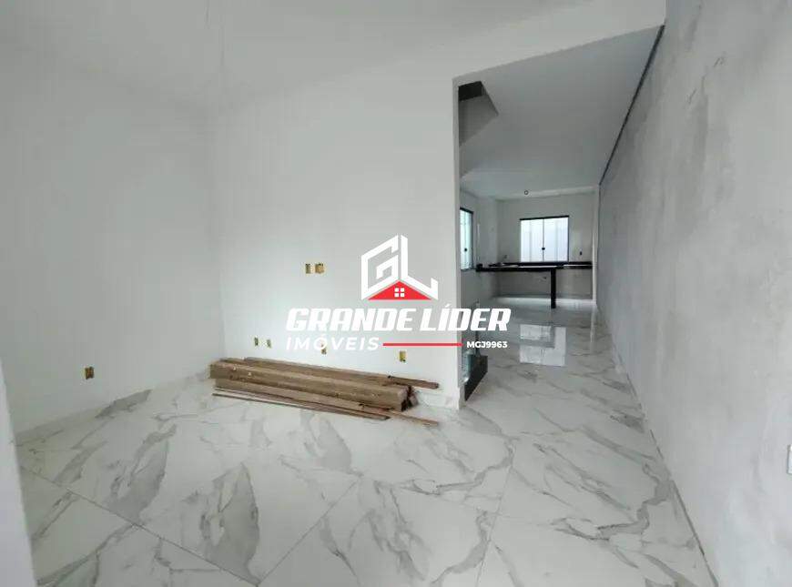 Casa Geminada à venda no Icaivera: 