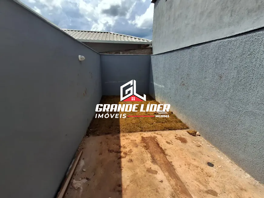 Casa Geminada à venda no Duque de Caxias: 