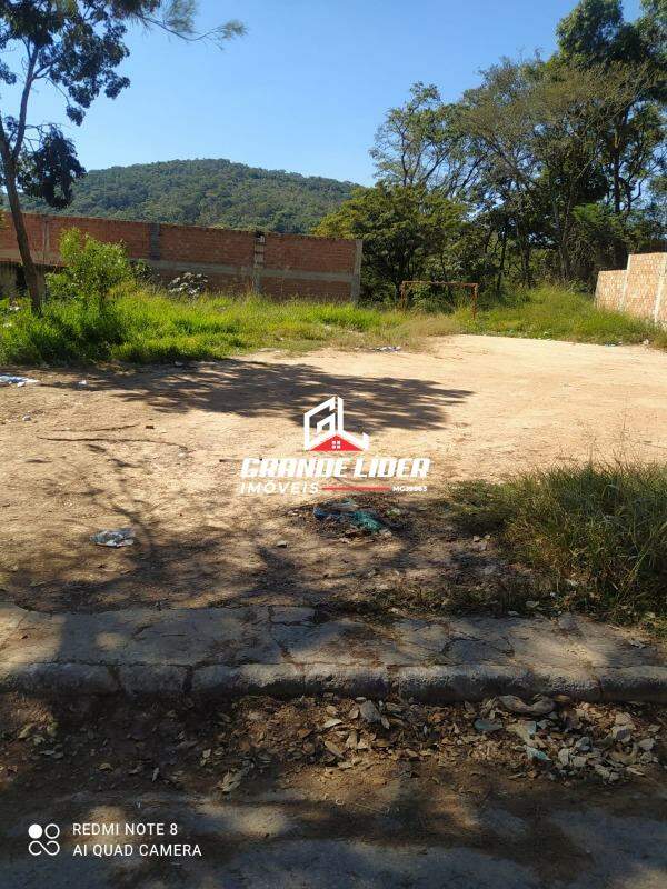 Lote à venda no Marimbá: 