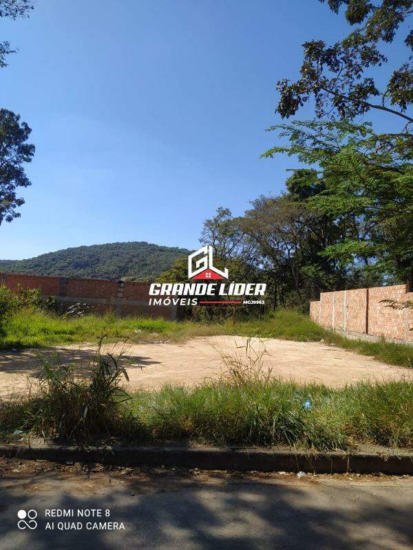 Lote à venda no Marimbá: 