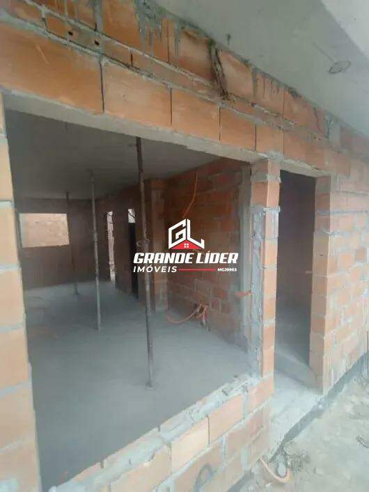 Casa Geminada à venda no Icaivera: 