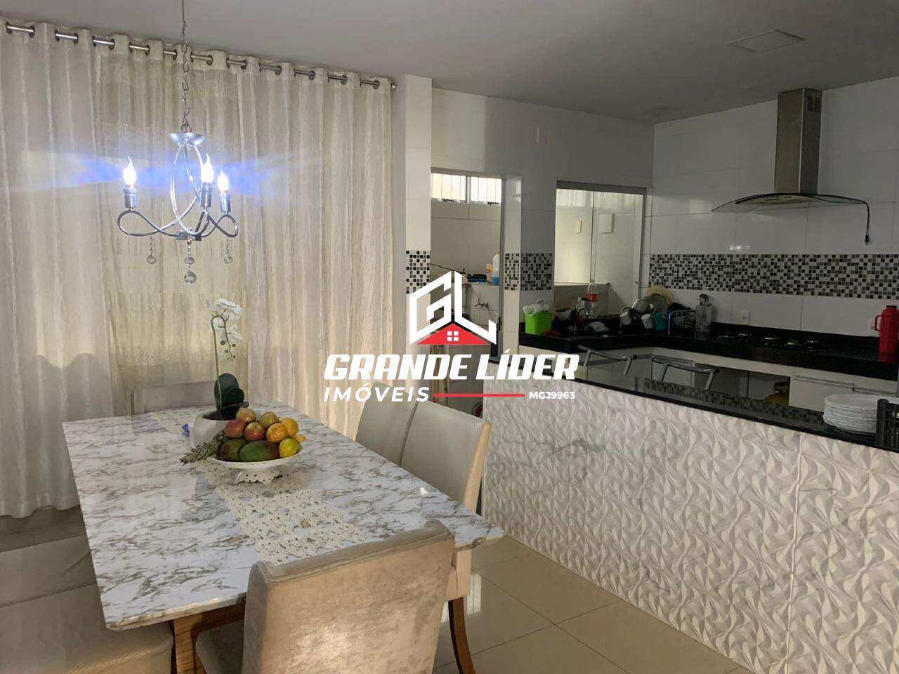 Casa à venda no Industrial: 