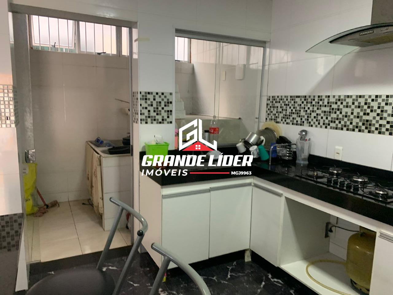 Casa à venda no Industrial: 