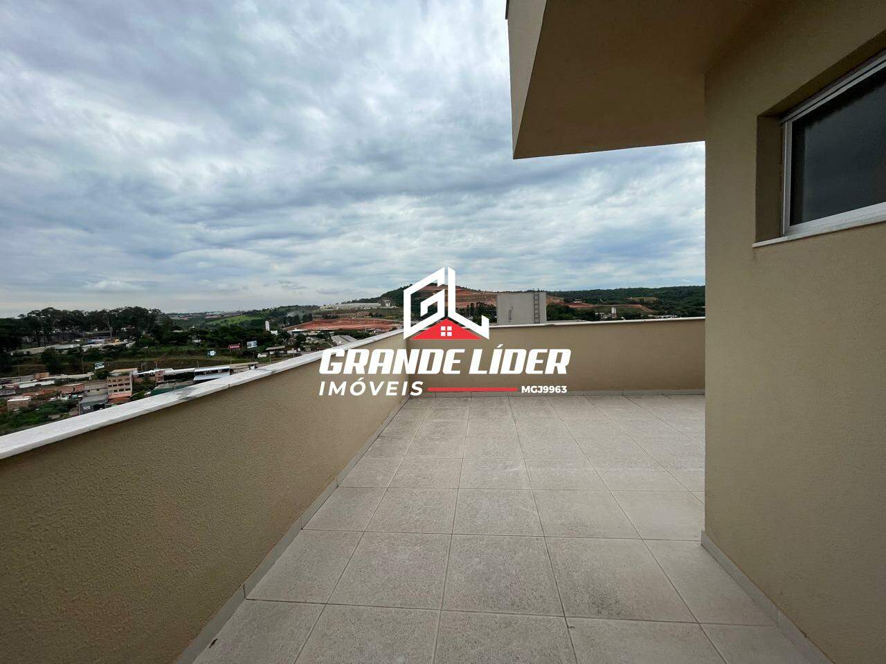 Cobertura à venda no Cabral: 