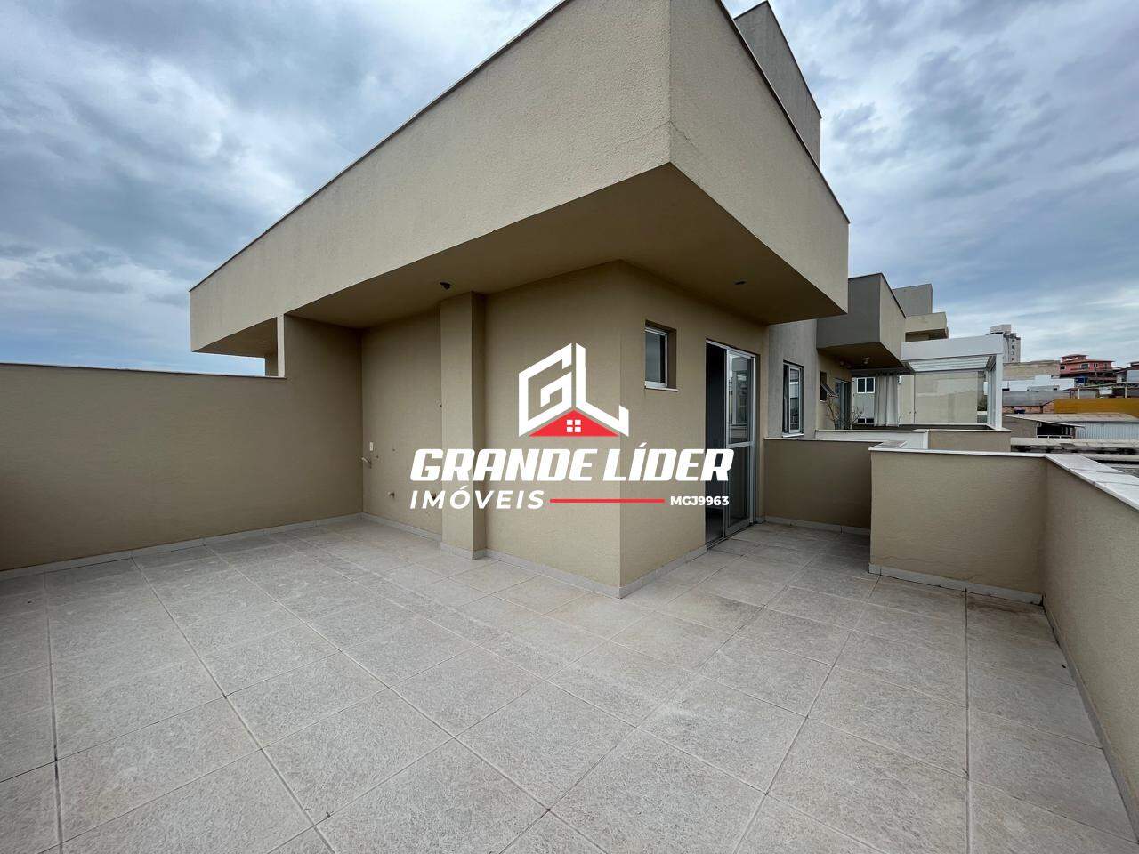 Cobertura à venda no Cabral: 