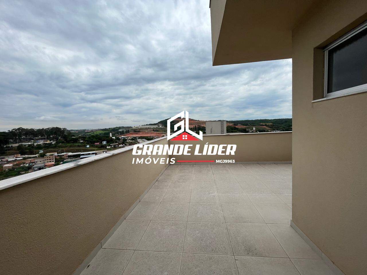 Cobertura à venda no Cabral: 