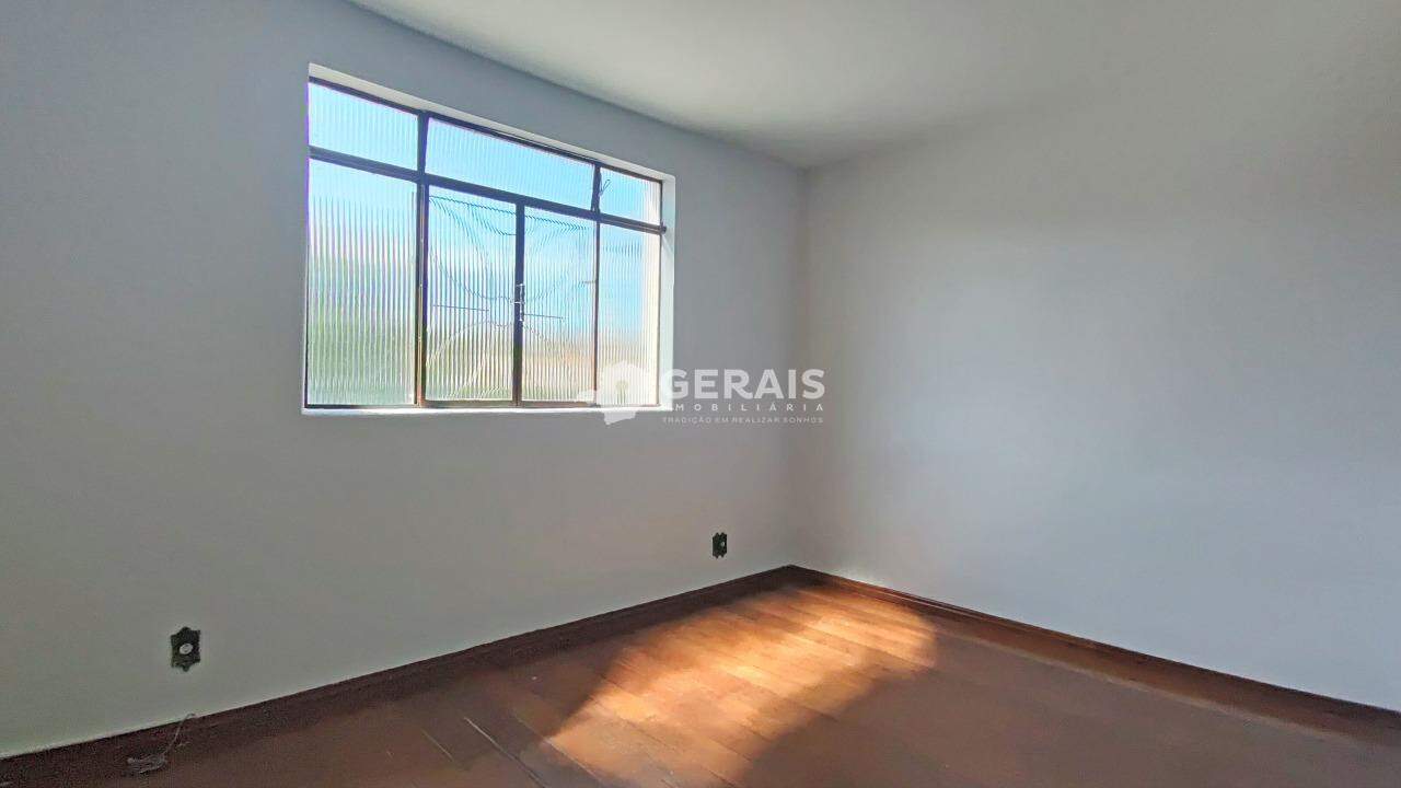 Apartamento para aluguel no NITERÓI: 06- QUARTO 01