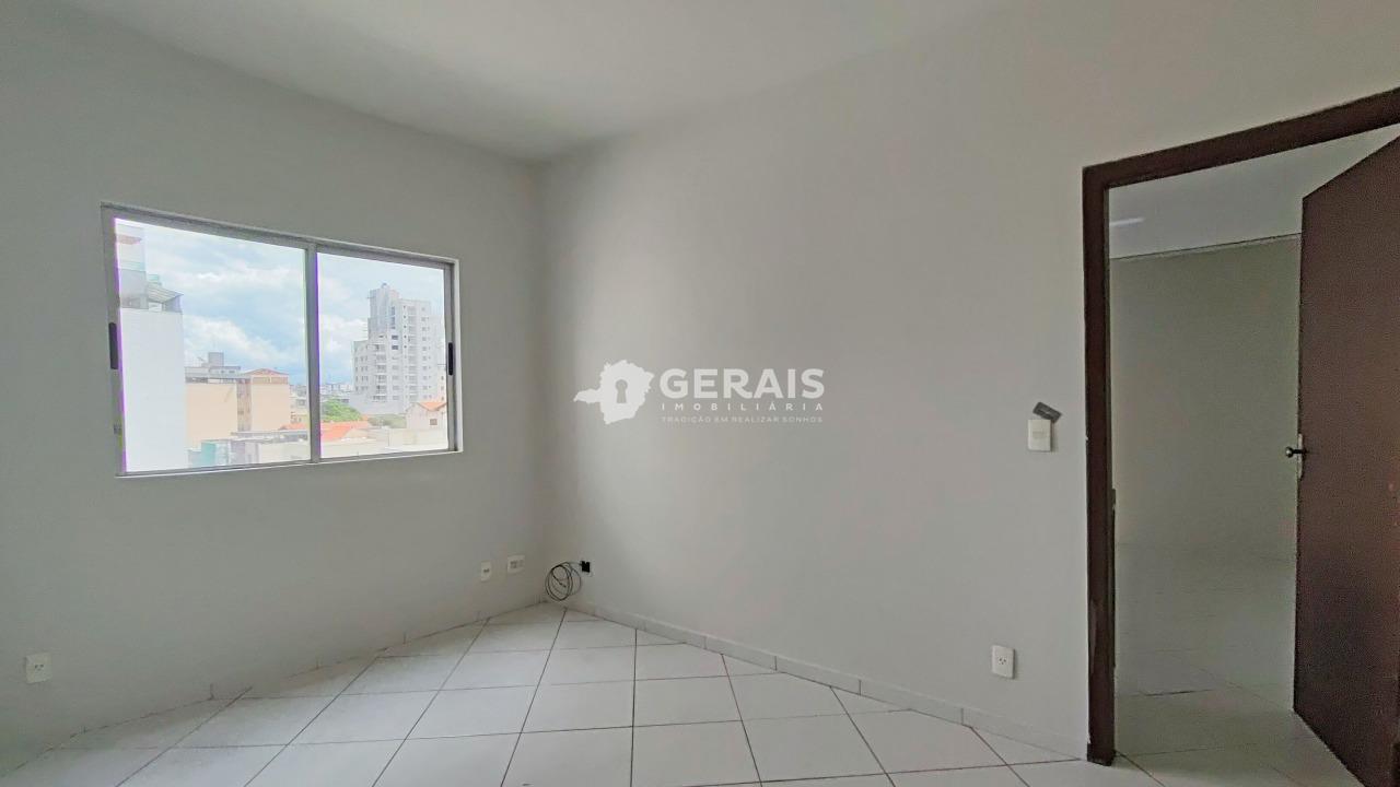 Apartamento para aluguel no CENTRO: 03 - SALA