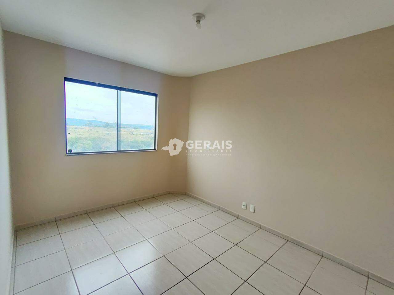 Apartamento para aluguel no SAO JOSE: 06- QUARTO SUÍTE