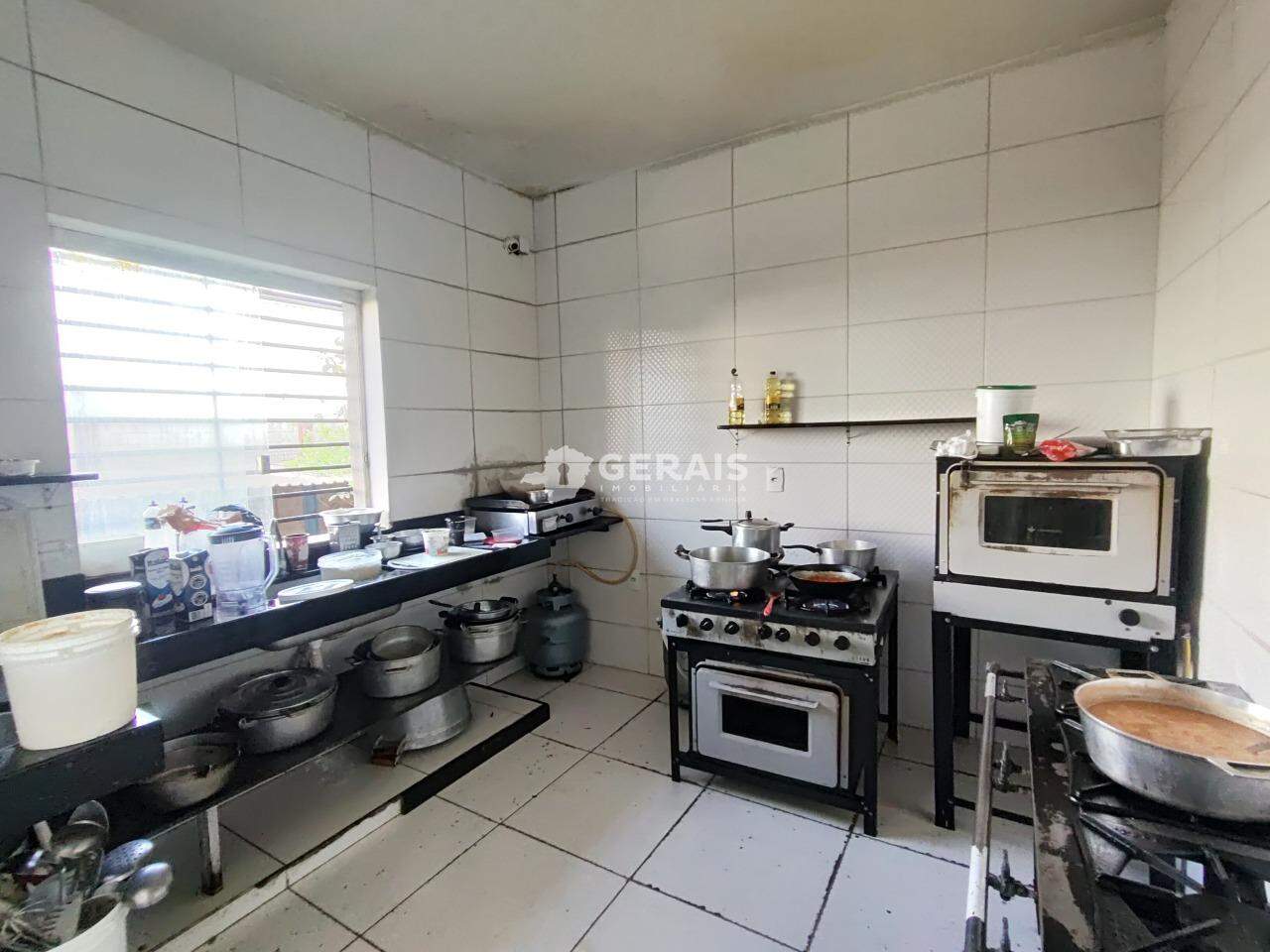 Casa para aluguel no CENTRO: 05- COZINHA