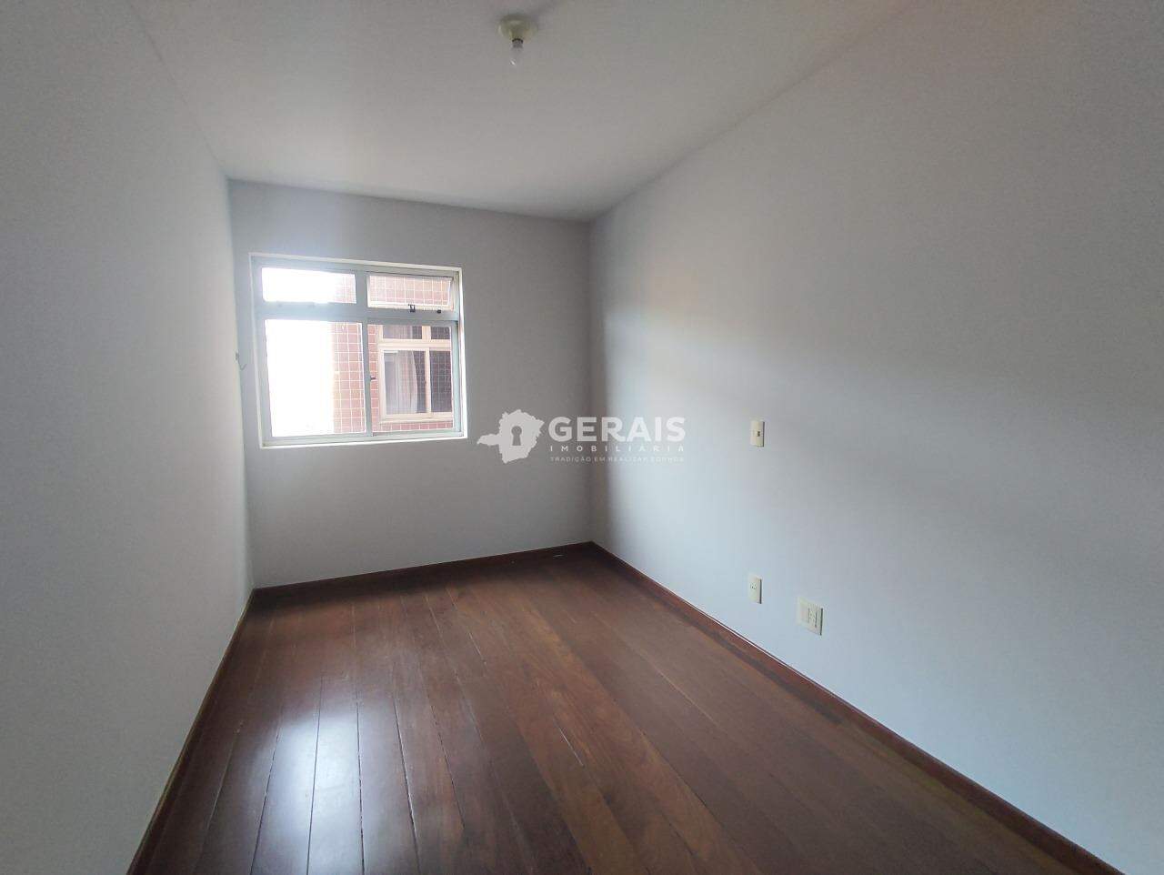 Apartamento para aluguel no CENTRO: 06 - QUARTO 02