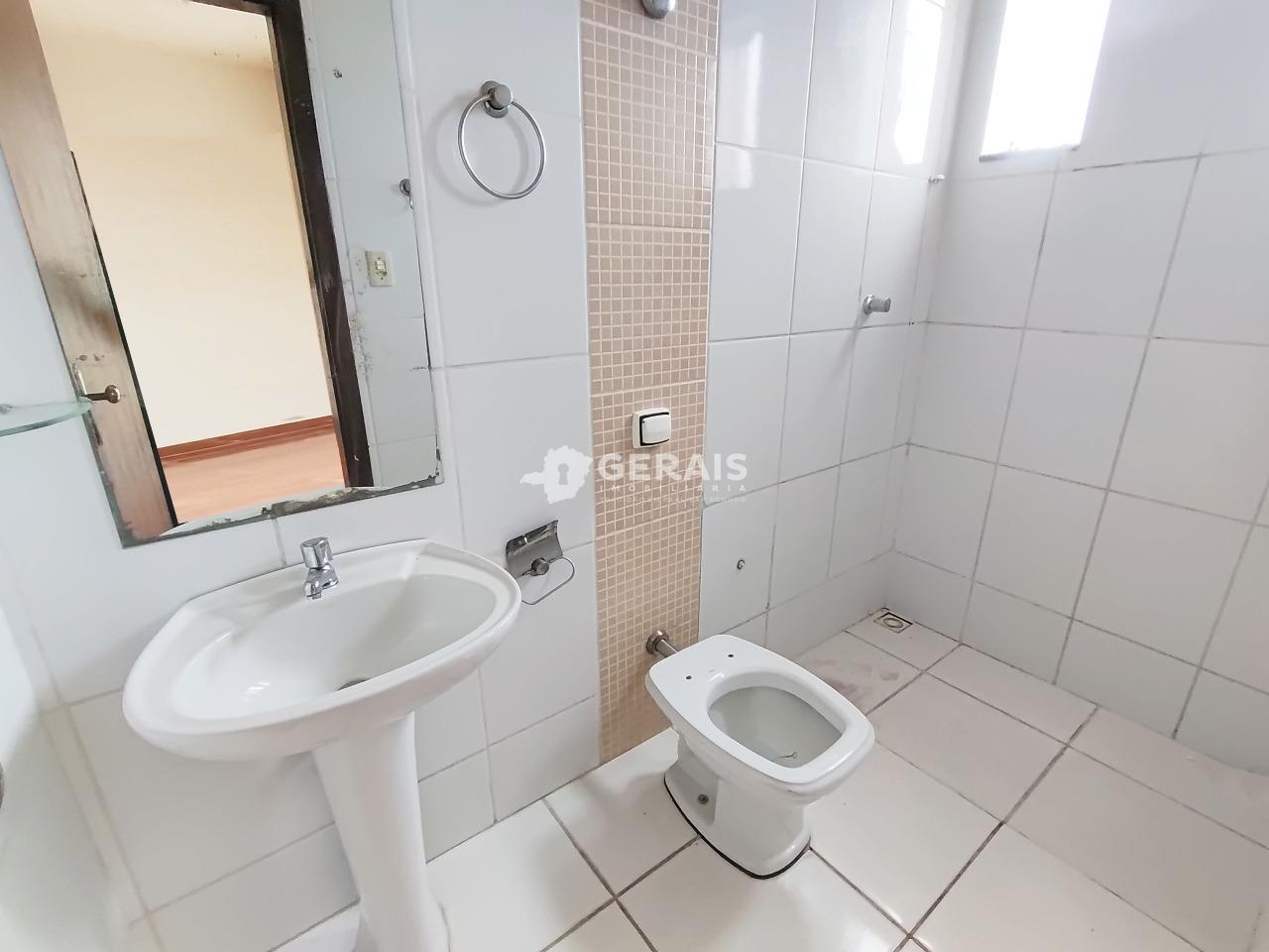Apartamento para aluguel no PROLONGAMENTO BOM PASTOR: 09- BANHO SUÍTE
