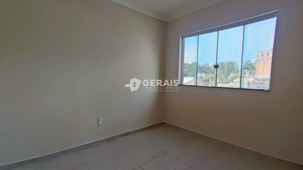 Apartamento para aluguel no REALENGO: 05- QUARTO 01