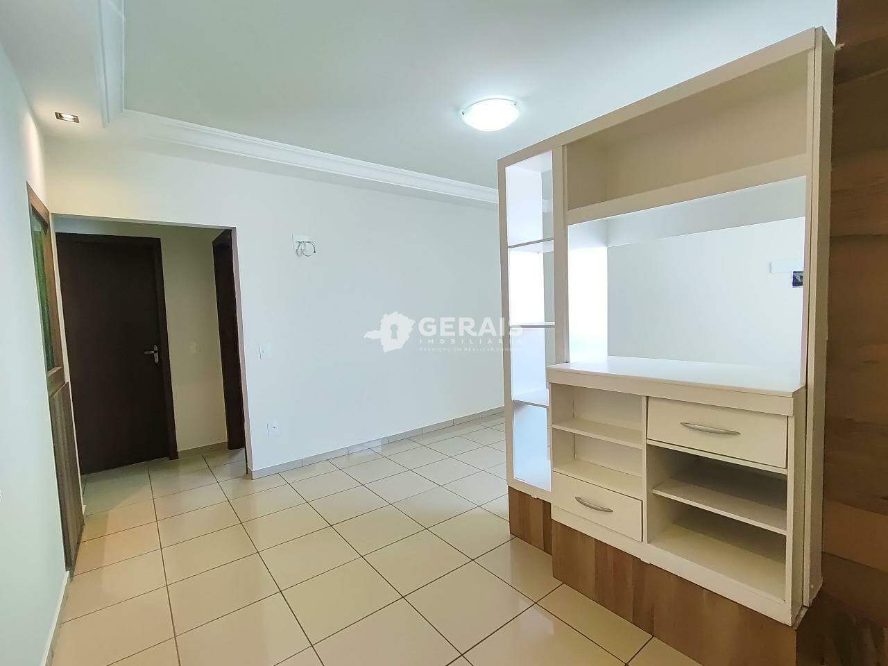 Apartamento para aluguel no CENTRO: 03 - SALA