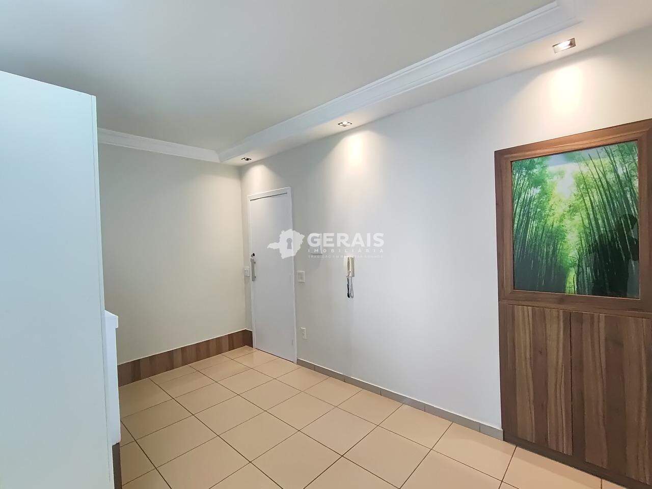 Apartamento para aluguel no CENTRO: 05 - SALA