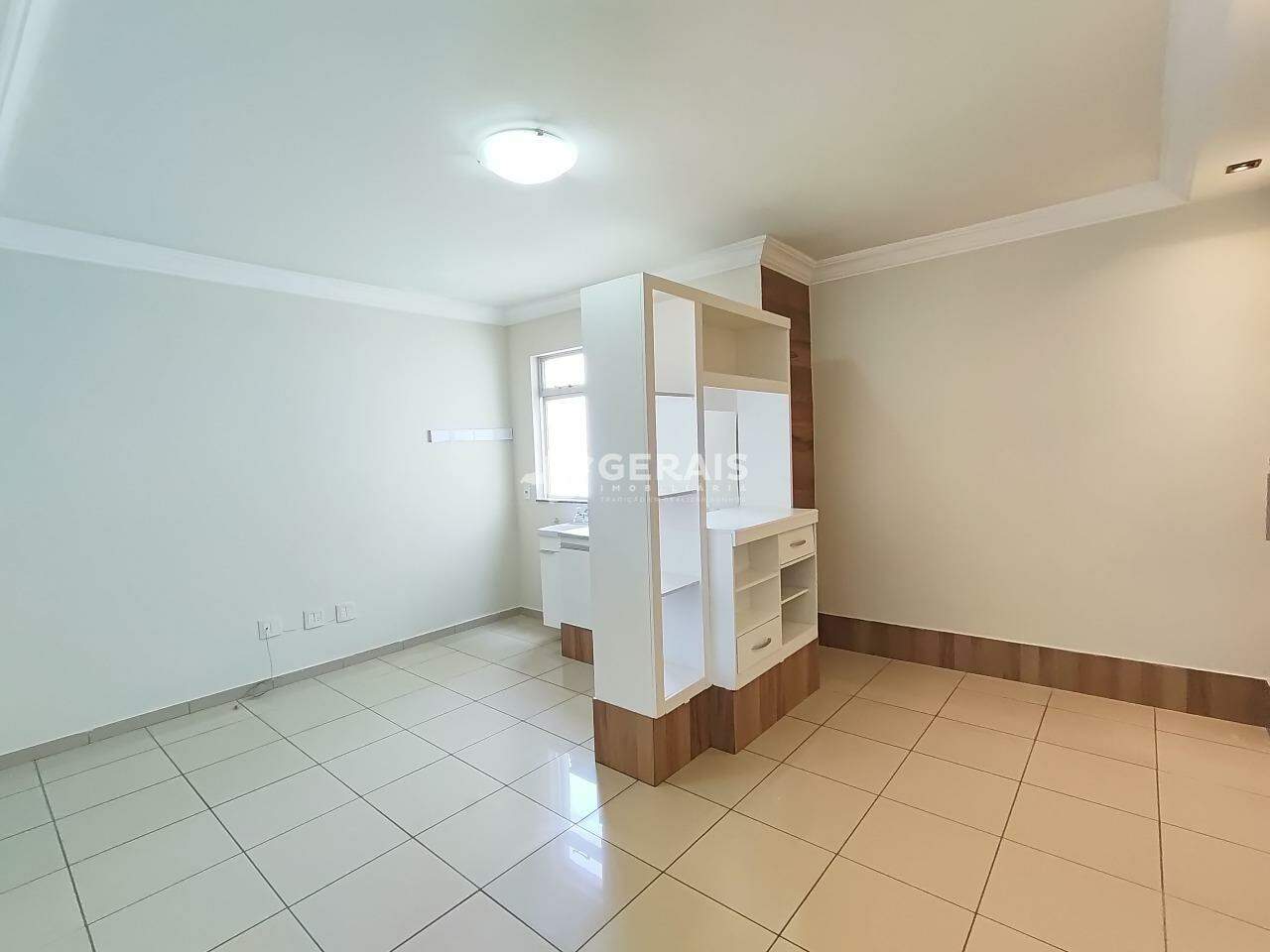 Apartamento para aluguel no CENTRO: 04 - SALA