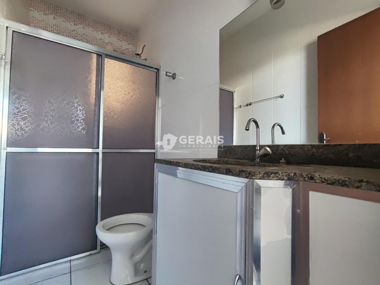 Casa para aluguel no BELVEDERE II: 08- BANHO SUÍTE