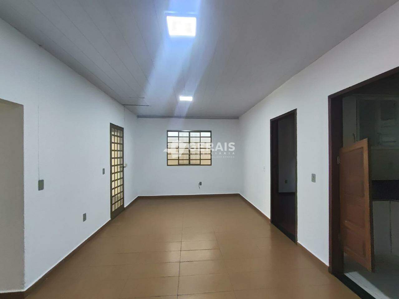 Casa Comercial para aluguel no CENTRO: 04- COPA