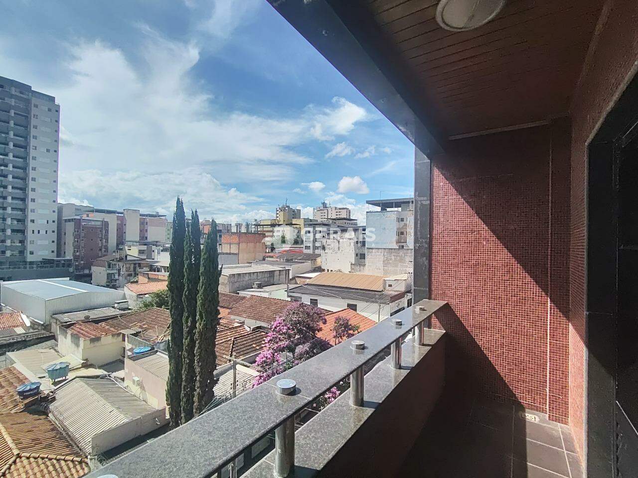 Apartamento para aluguel no JARDIM NOVA AMÉRICA: 06- SACADA