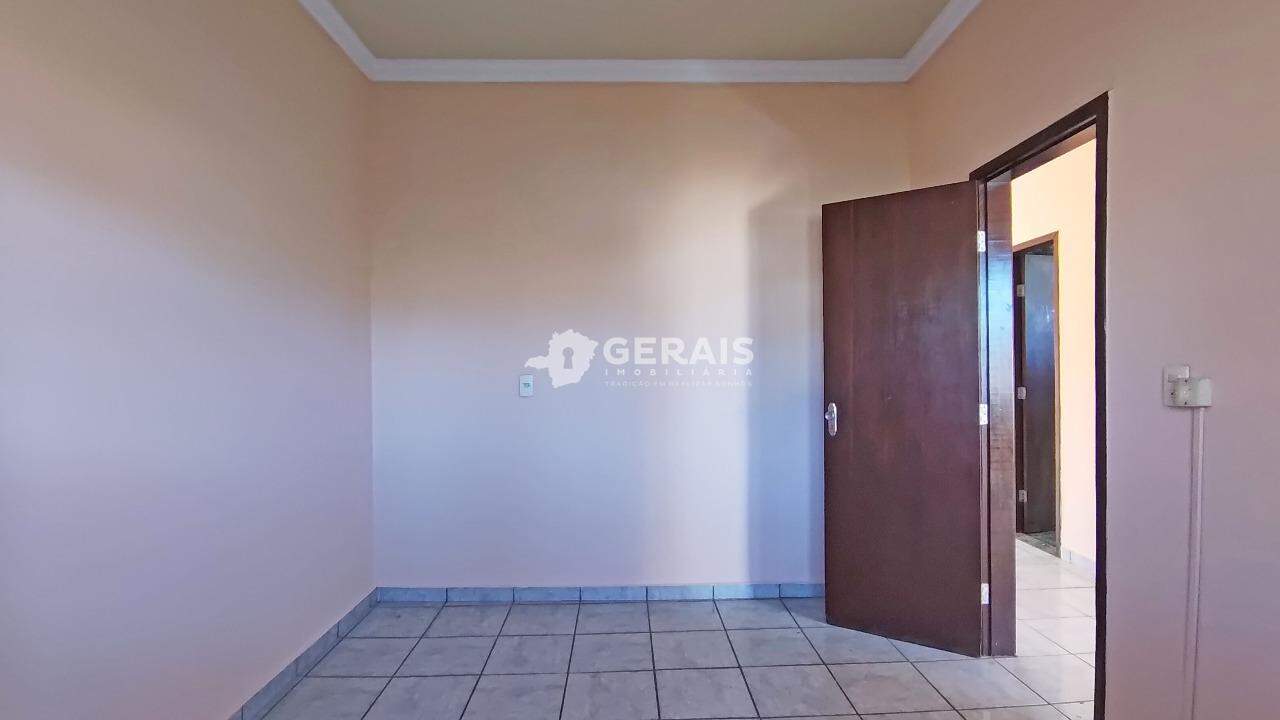 Apartamento para aluguel no JUZA FONSECA: 07- QUARTO 02
