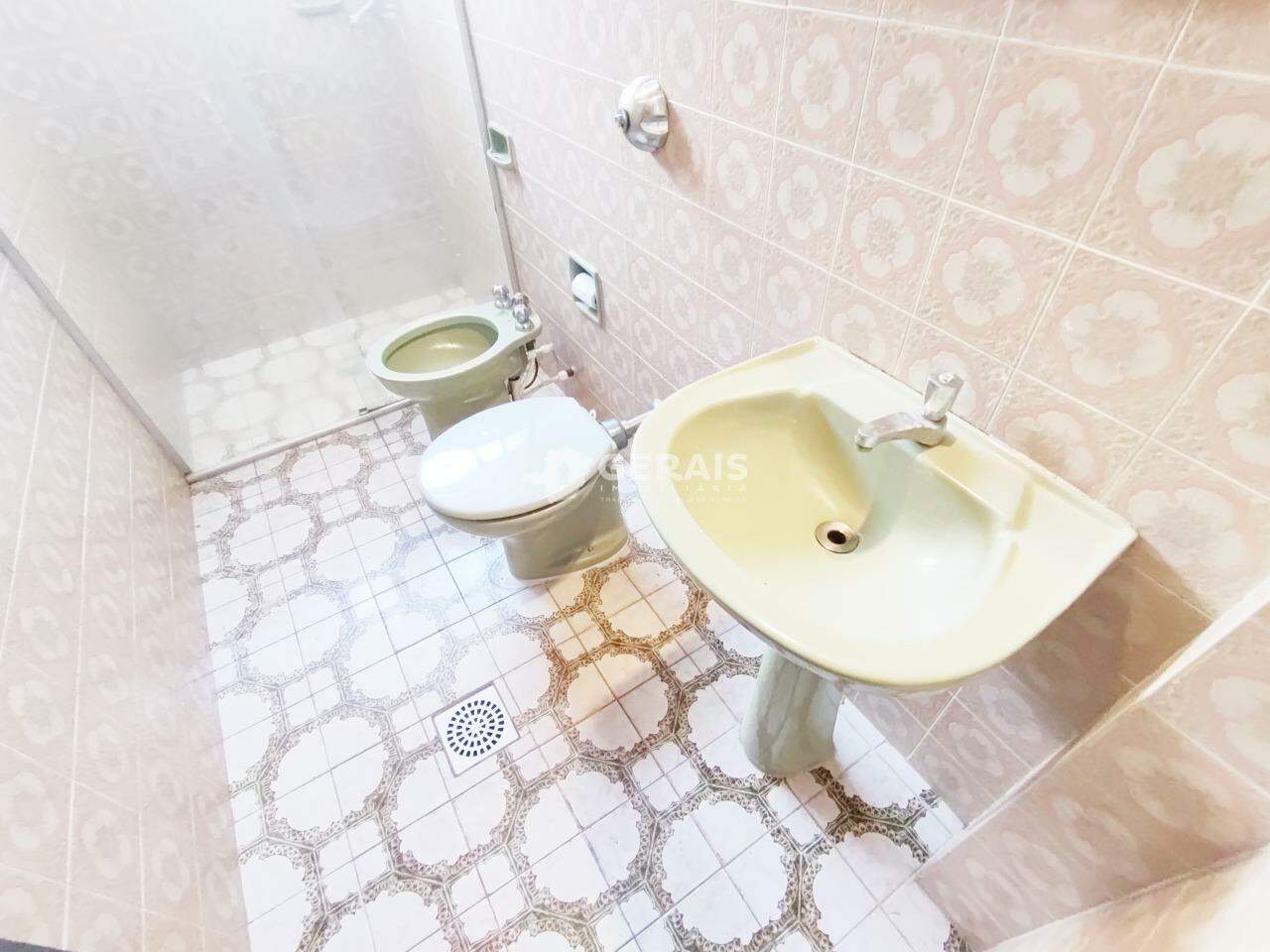 Apartamento para aluguel no CENTRO: 06 - BANHO SOCIAL