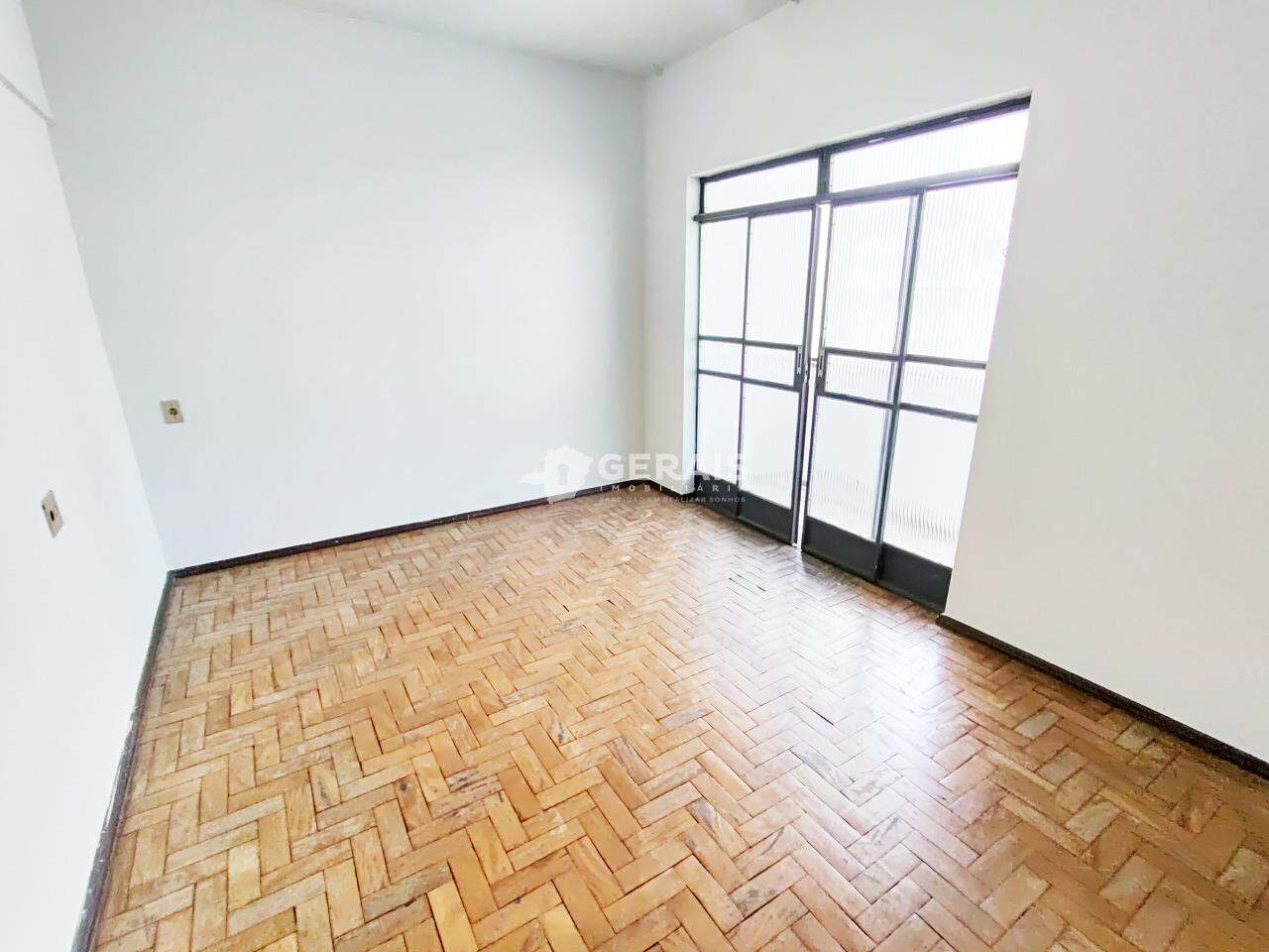 Apartamento para aluguel no CENTRO: 07 - QUARTO 02