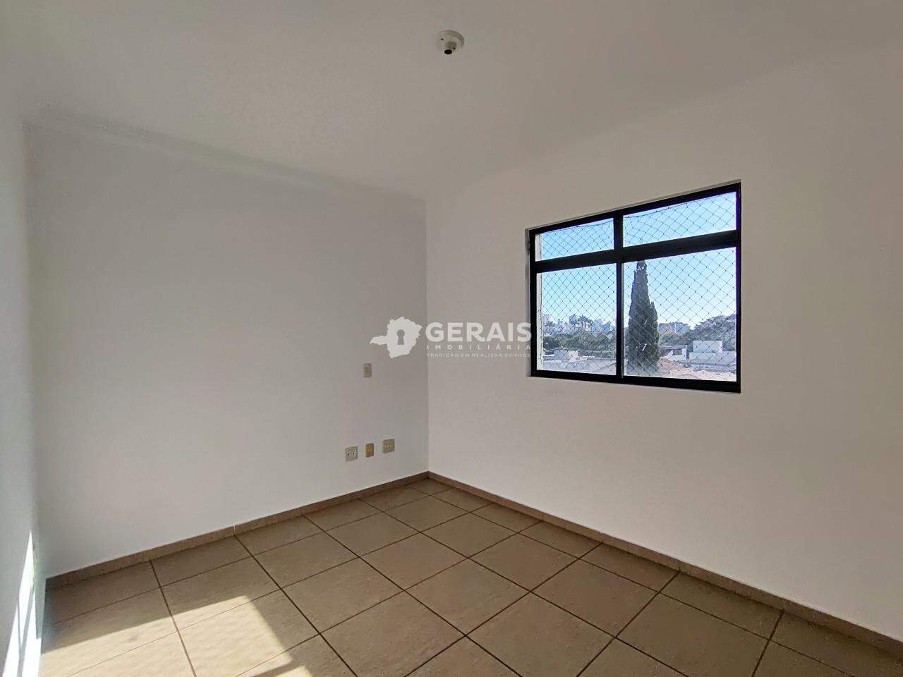 Apartamento para aluguel no ESPLANADA: 08- QUARTO 01