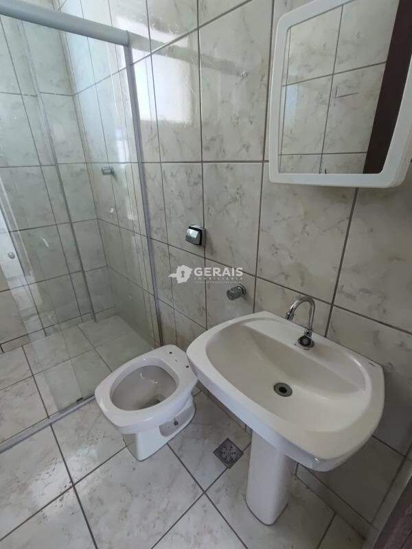 Apartamento para aluguel no VIVENDAS DA EXPOSIÇÃO: 05 - BANHO SOCIAL