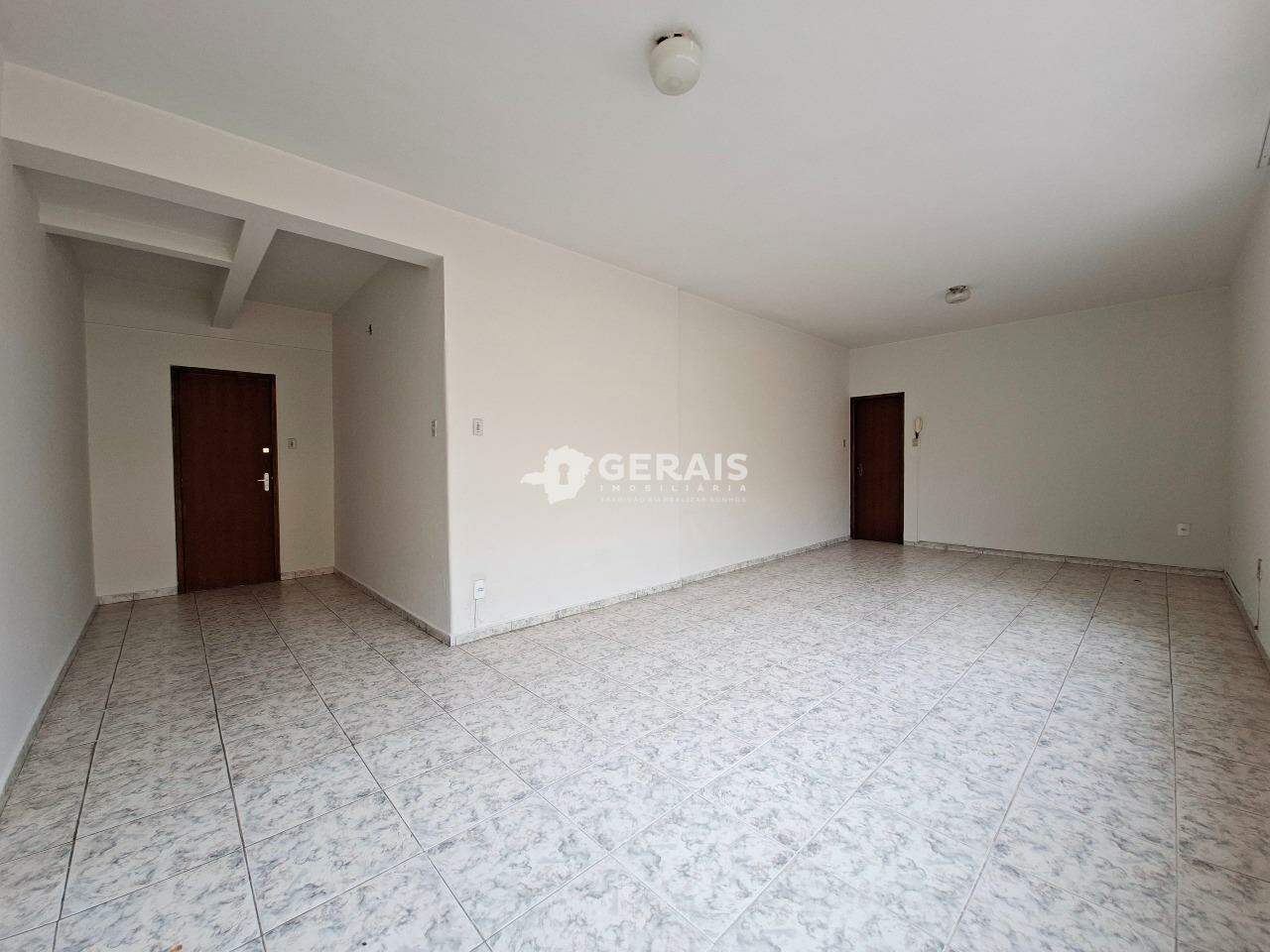 Apartamento para aluguel no CENTRO: 03 - SALA