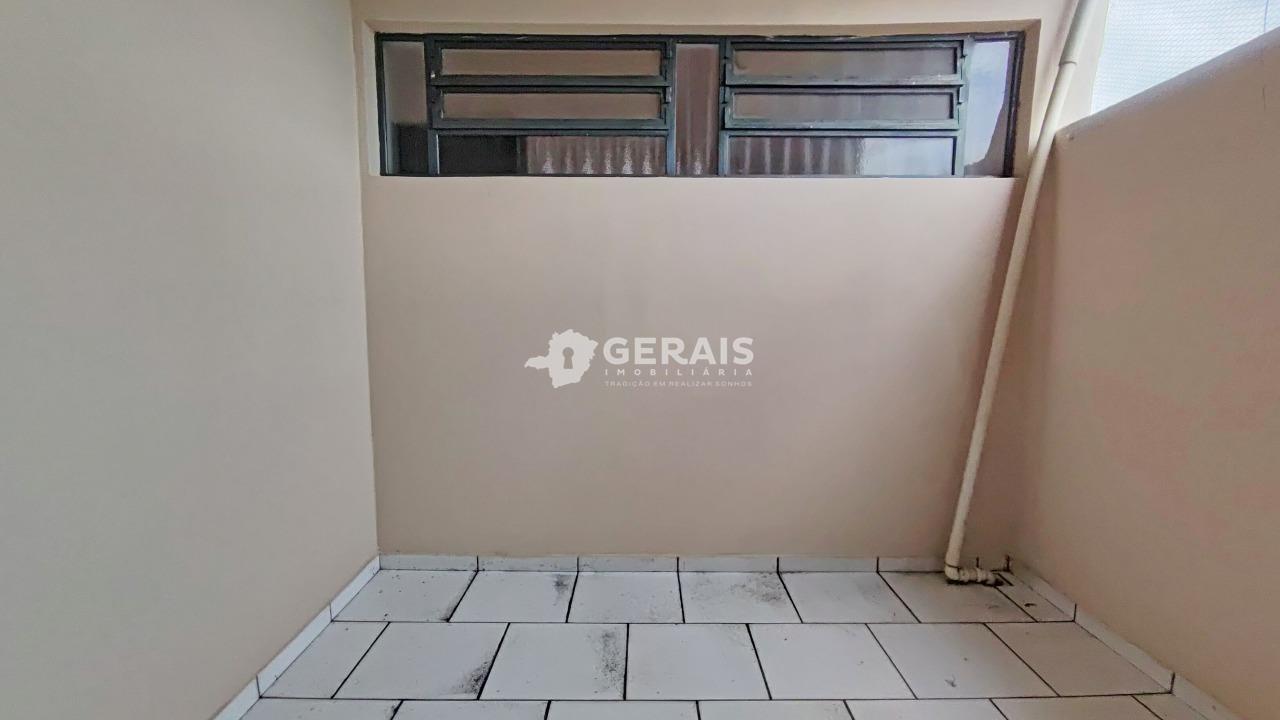 Apartamento para aluguel no DULPHE PINTO DE AGUIAR: 07- ÁREA DE CLARIDADE