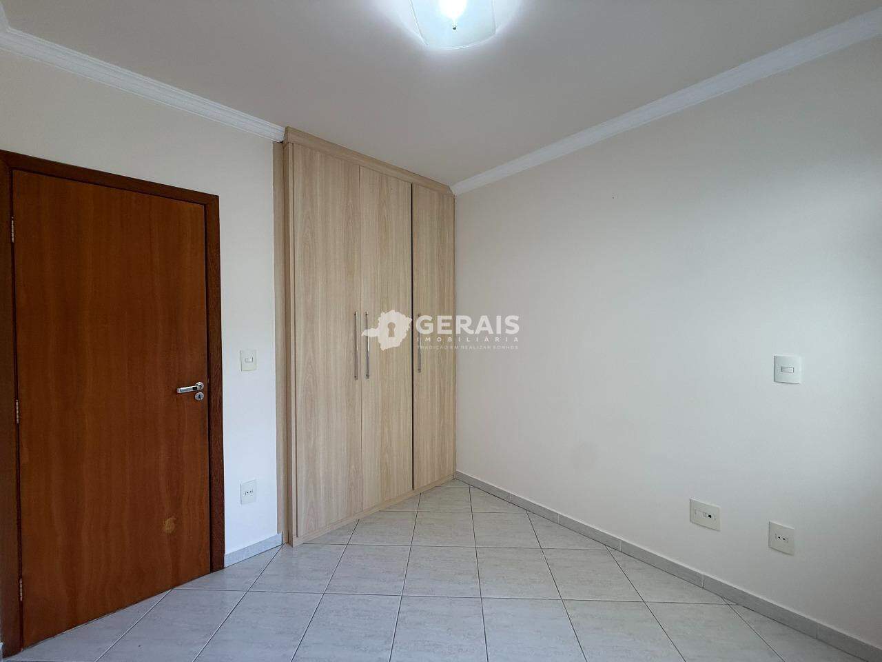 Apartamento para aluguel no CENTRO: 07 - QUARTO 02